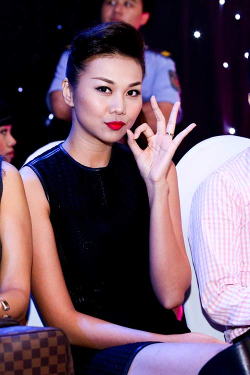 Thanh Hang sieu ngau di xem Buoc nhay hoan vu
