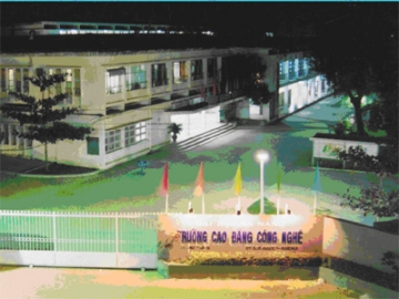 Ty le choi Cao Dang Cong Nghe - Dai Hoc Da Nang nam 2014