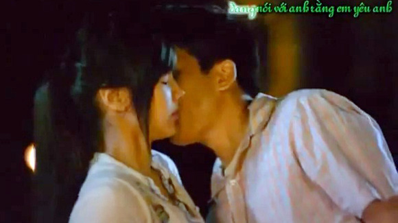 Rơi nước mắt với clip tình yêu buồn tuổi học trò