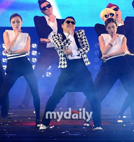 Gentleman cua PSY giam dan suc nong