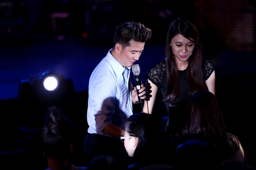Dam Vinh Hung tro tai kheo leo giup \