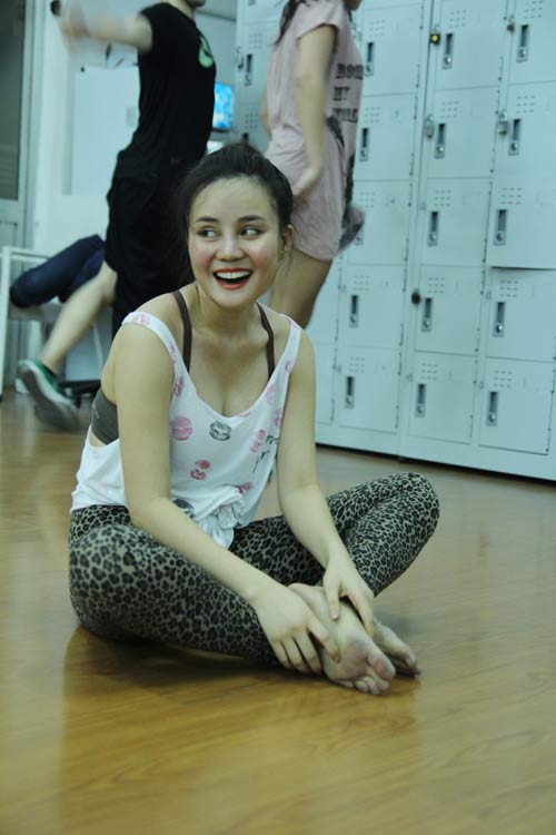 Vy Oanh lam khach moi dac biet cua Buoc nhay hoan vu 2013