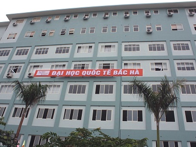 Ty le choi Dai Hoc Quoc Te Bac Ha