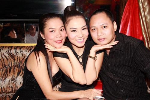 Phan Dinh Tung - Cat Phuong mo tiec mung giai a quan