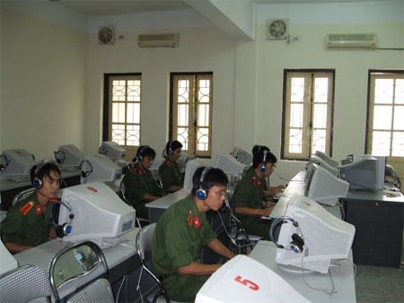 Ty le choi Hoc Vien Khoa Hoc Quan Su