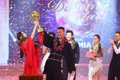 Yen Trang dang quang Buoc nhay hoan vu 2013