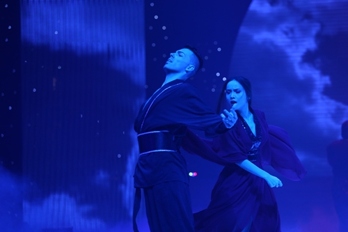 Yen Trang dang quang Buoc nhay hoan vu 2013