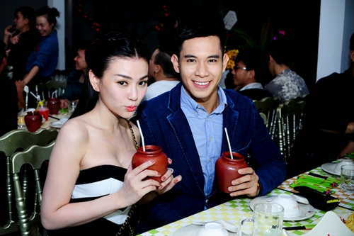 Ro bang chung Yen Trang va ban nhay dang hen ho