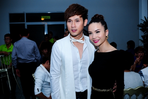 Ro bang chung Yen Trang va ban nhay dang hen ho