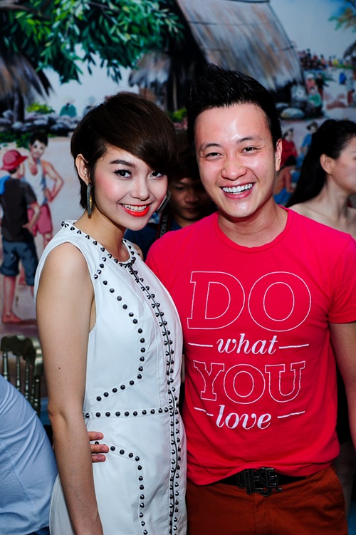 Ro bang chung Yen Trang va ban nhay dang hen ho