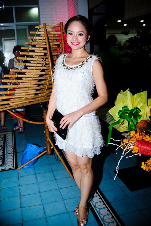 Ro bang chung Yen Trang va ban nhay dang hen ho