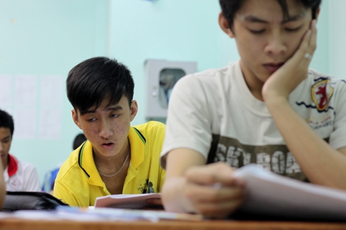 Sat ki thi tot nghiep hoc sinh lop 12 \