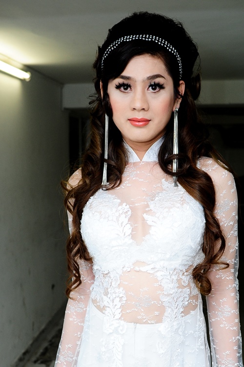 Lam Chi Khanh do ve nu tinh cung Huong Giang Idol