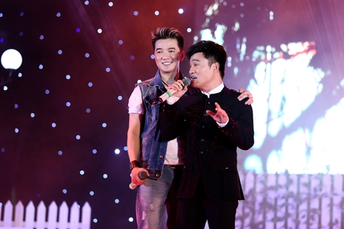 Lam Chi Khanh - Nguoi tinh dep nhat cua Mr Dam tren san khau