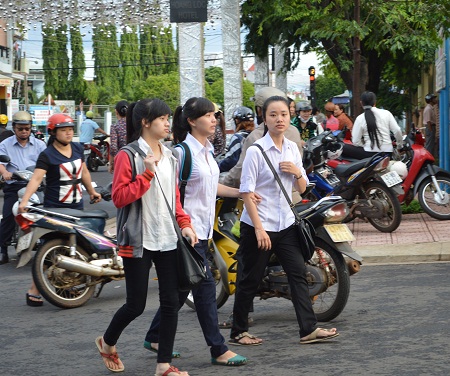 Thời tiết mát mẻ, thí sinh tự tin vào ngày thi cuối