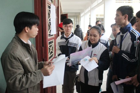 Thi Olympic: Phu huynh buc xuc gui don khieu nai len bo truong