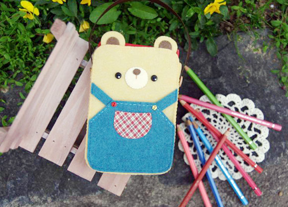 May túi đựng điện thoại hình gấu con cực cute