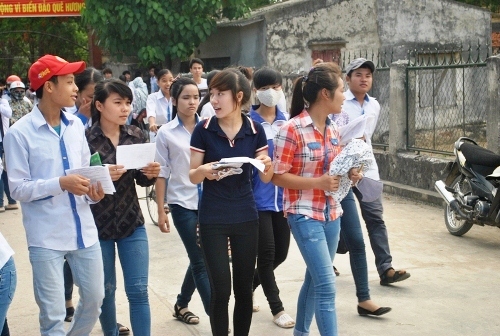 Co dau hieu bat thuong trong ket qua thi tot nghiep THPT nam 2013?