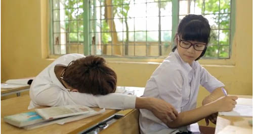 Rung tinh tinh yeu tuoi hoc tro voi clip \