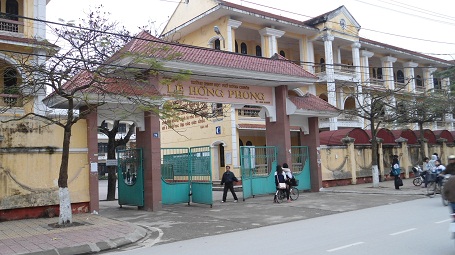 Diem chuan vao lop 10 chuyen Le Hong Phong Nam Dinh nam 2013