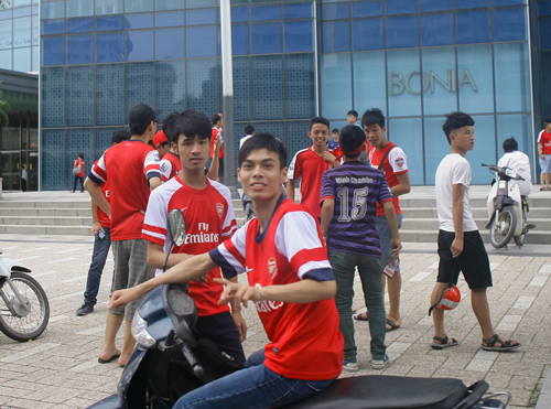 Tuyen Viet Nam va uoc mo danh bai Arsenal
