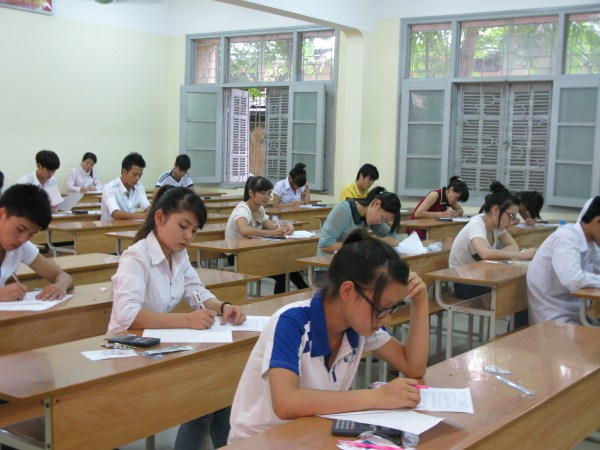 Nhieu truong dai hoc \
