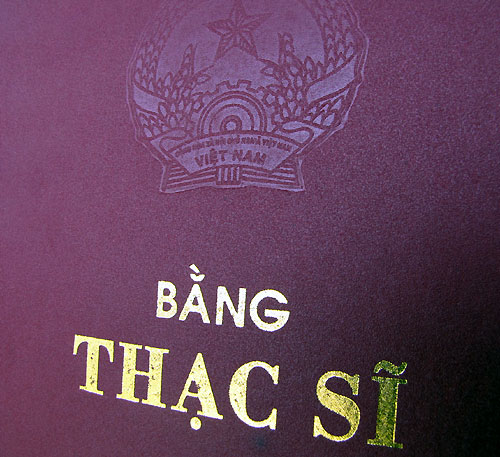 Lỗi sai ‘ngớ ngẩn’ trên bằng cử nhân, thạc sỹ