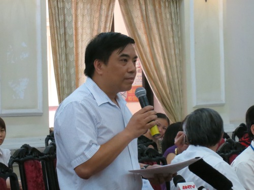 Duoi diem san van trung tuyen Dai Hoc Ha Hoa Tien