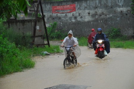 khai giảng, năm học, giao thông, ùn tắc, mưa to