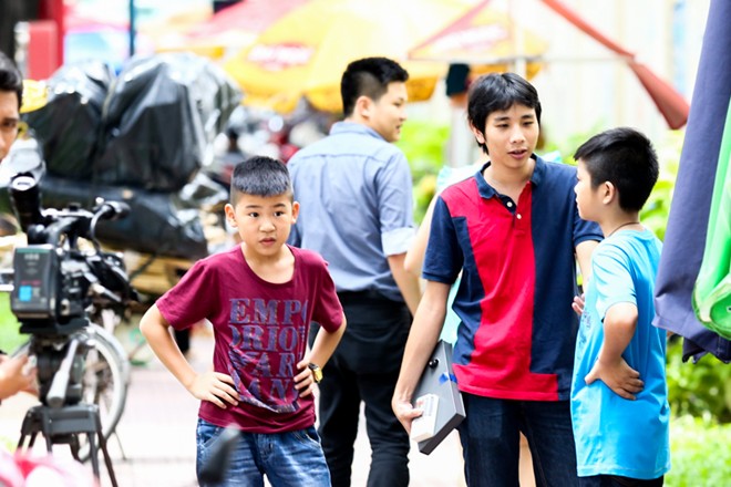 Phuong My Chi duoc ca gia dinh \