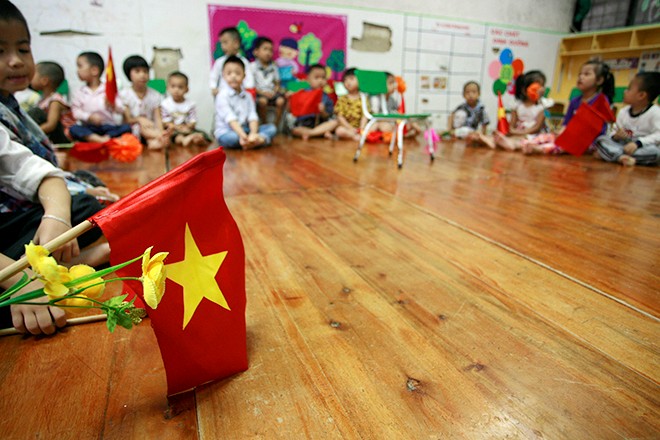 Xuc dong le khai giang cua tre em khuyet tat
