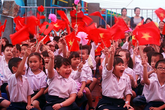 Xuc dong le khai giang cua tre em khuyet tat