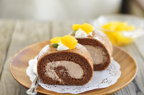 Thơm mềm hấp dẫn món bánh cuộn chocolate