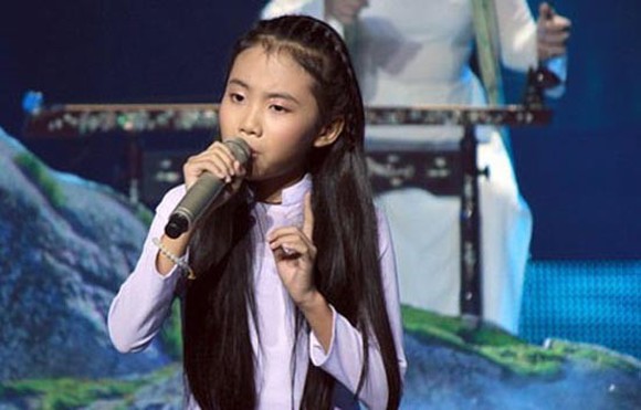 Quan quan Giong hat Viet nhi 2013 mua dau tien?