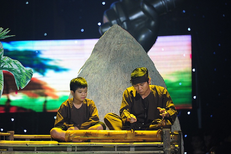 Nhung khoanh khac dep trong dem chung ket Giong hat viet nhi 2013