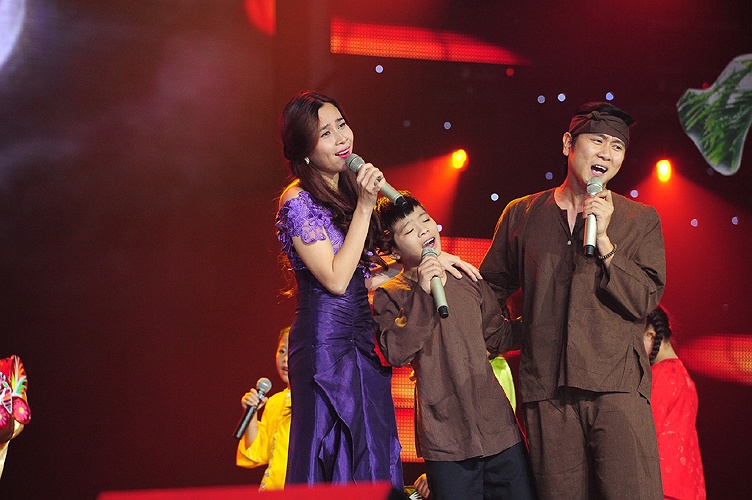 Nhung khoanh khac dep trong dem chung ket Giong hat viet nhi 2013