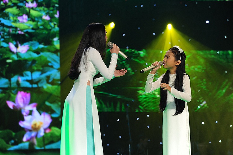 Nhung khoanh khac dep trong dem chung ket Giong hat viet nhi 2013