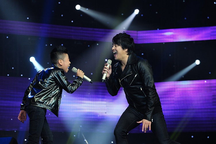 Nhung khoanh khac dep trong dem chung ket Giong hat viet nhi 2013