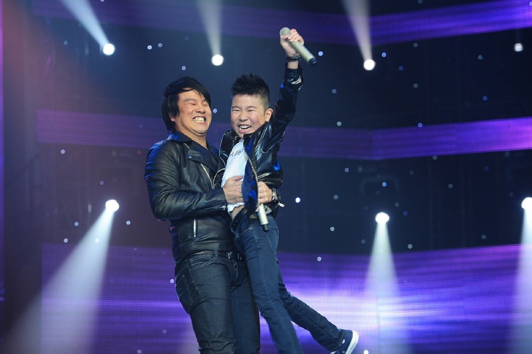 Nhung khoanh khac dep trong dem chung ket Giong hat viet nhi 2013