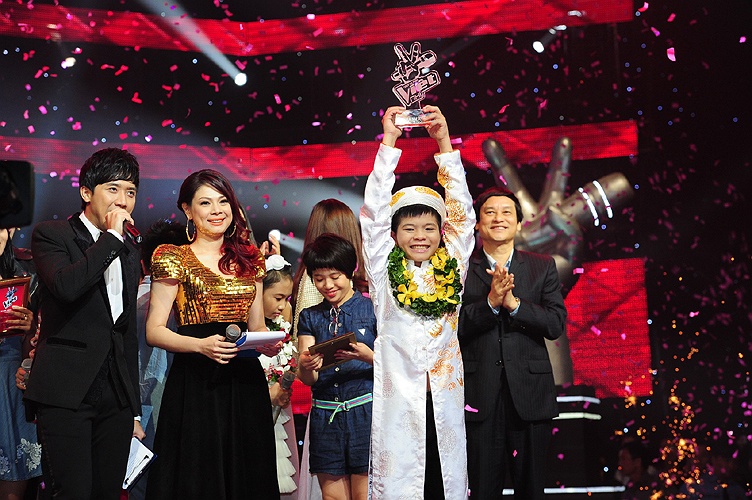 Nhung khoanh khac dep trong dem chung ket Giong hat viet nhi 2013