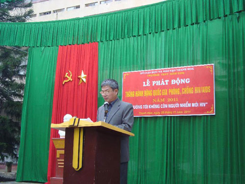 Thanh Hoa len tieng truoc cong van chi dao binh chon cho Quang Anh