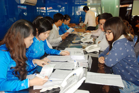 Xet tuyen nguyen vong 2: He cao dang “teo top\