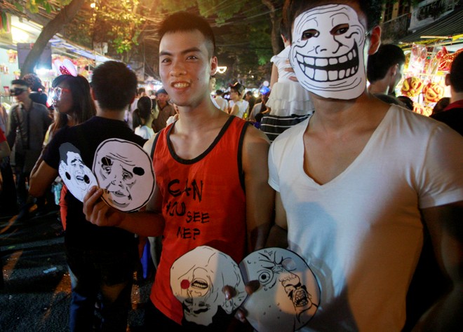 Gioi tre tung bung don trung thu