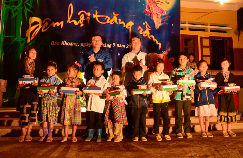 Hanh phuc don trang ram noi lu quet