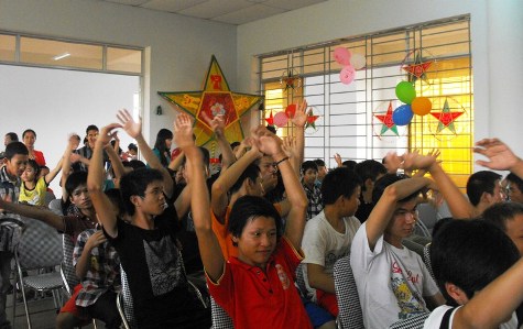 Nghen ngao tet trung thu cua tre em khuyet tat