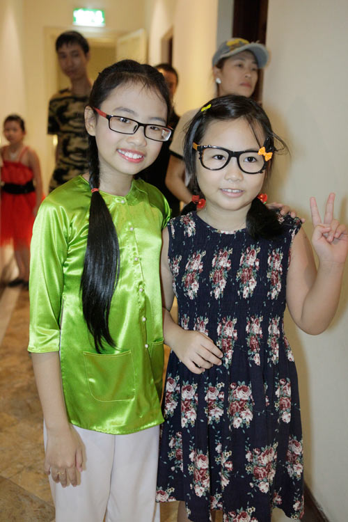 Theo chân Phương Mỹ Chi đi diễn cùng Quang Anh - 9