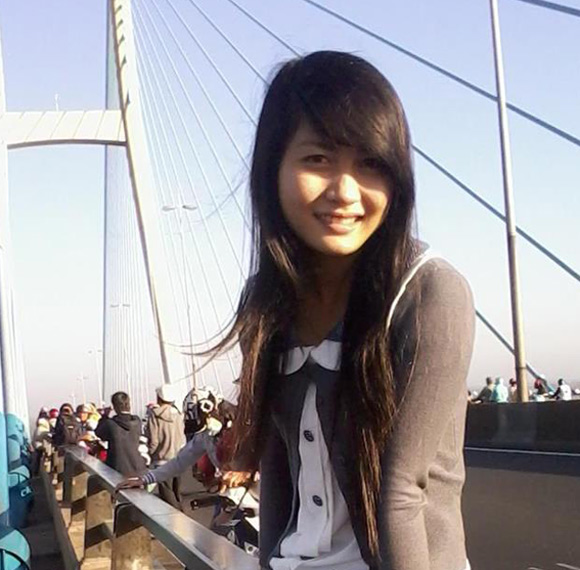 Làm thế nào để ‘cưa đổ’ cô nàng hot girl của lớp