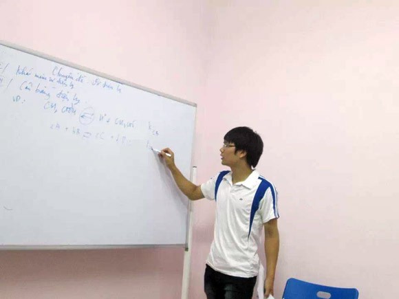 Tham quan lop hoc mien phi cua cac thu khoa, a khoa dai hoc