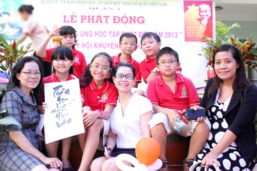 Phương Mỹ Chi nhí nhảnh thi "vở sạch chữ đẹp" - 8