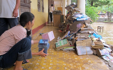 lũ, học sinh, đến trường, sách vở